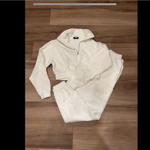 White matching two piece set